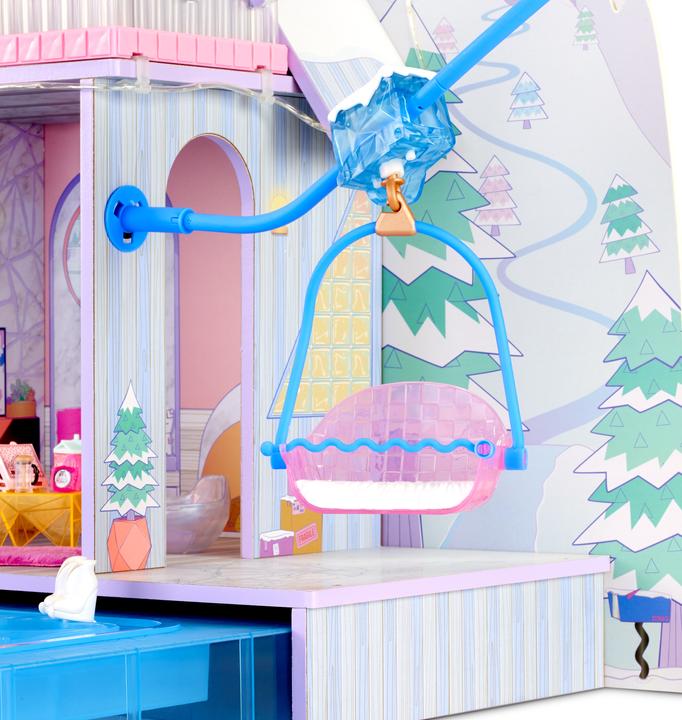 Actual product image MGA L.O.L. Surprise OMG Winter Chill Cabin