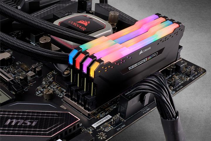 Actual product image Corsair Vengeance RGB Pro (4 x 16GB, 3200 MHz, DDR4-RAM, DIMM)