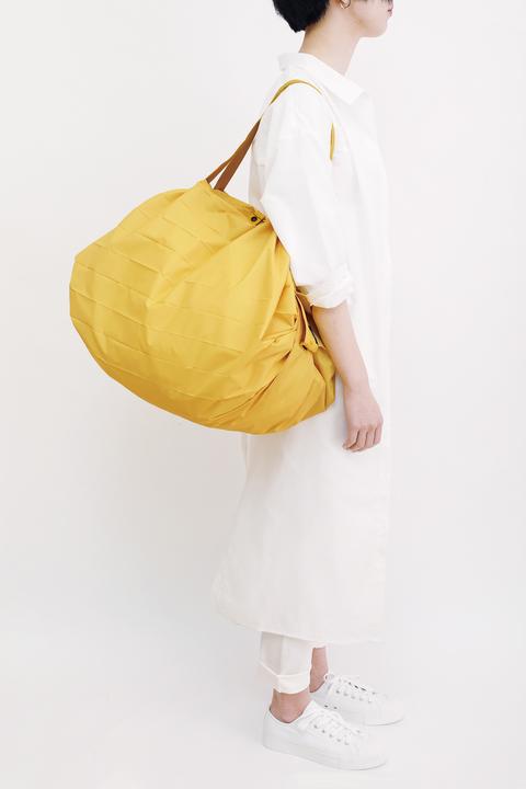 Actual product image Shupatto Compact Bag L - Karashi
