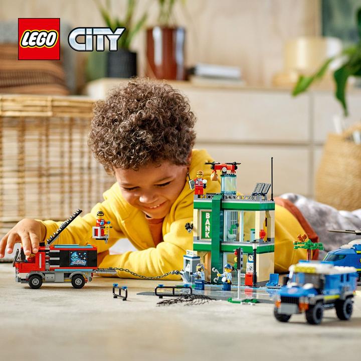 Actual product image LEGO Bank robbery with car chase (60317, LEGO City)