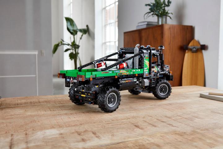 Produktbild LEGO Mercedes-Benz Zetros Offroad-Truck (42129, LEGO Technic)
