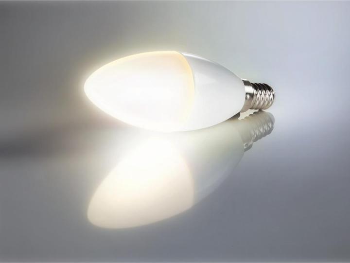 Produktbild Xavax LED-Lampe, E14, 470lm ersetzt 40W Kerzenlampe, Warmweiss (E14, 4.50 W, 470 lm, 1 x, F)