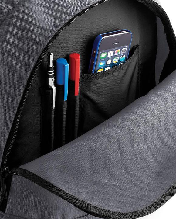 Actual product image Bagbase Universal 18 litre rucksack (pack of 2) (18 l)