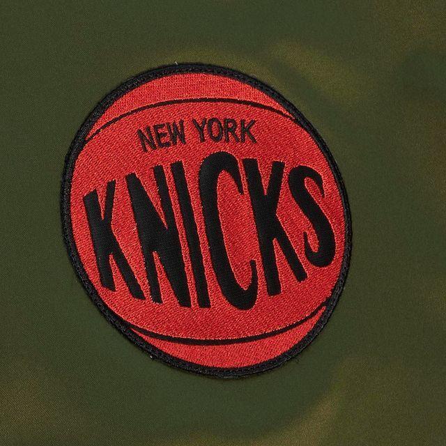 Produktbild Mitchell & Ness Jacke aus Satin New York Knicks Flight NBA (L)