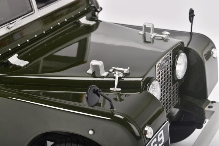Image du produit Schuco Land Rover 80 vert foncé 1:12