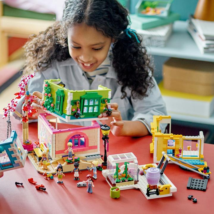 Produktbild LEGO Heartlake City Gemeinschaftszentrum (41748, LEGO Friends)