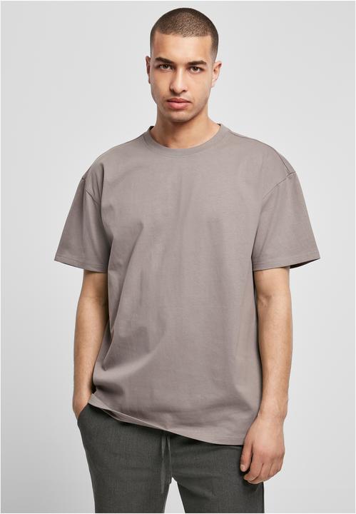 Actual product image Urban Classics Heavy Oversized Tee (L)