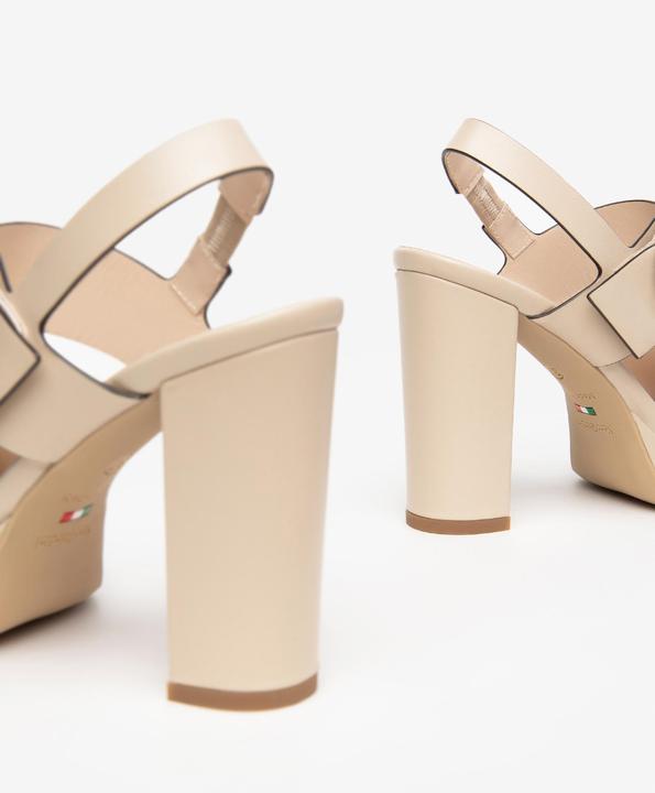 Produktbild Nero Giardini Sandalen (38)
