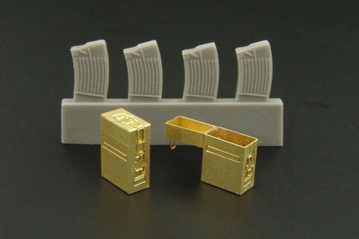 Actual product image Hauler 2cm FLAK magazines and boxes