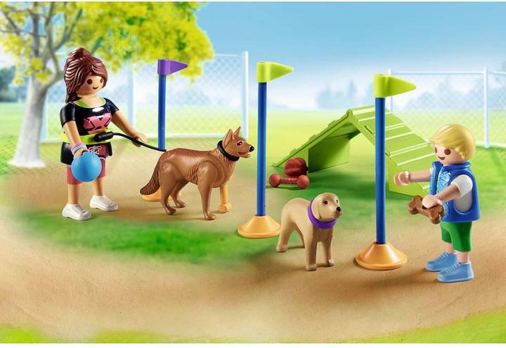 Actual product image Playmobil Dog playground (71745, Playmobil My Life)