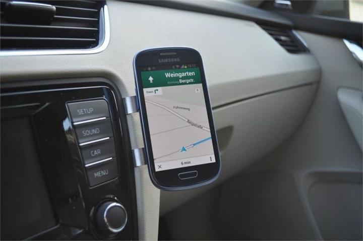 Actual product image EasyMount Classic Universal Car Mobile Phone Holder - Black