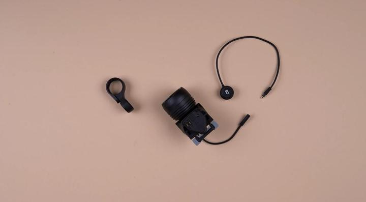 Actual product image Supernova Mini 2 Pro MonkeyLink - black (550 lm)