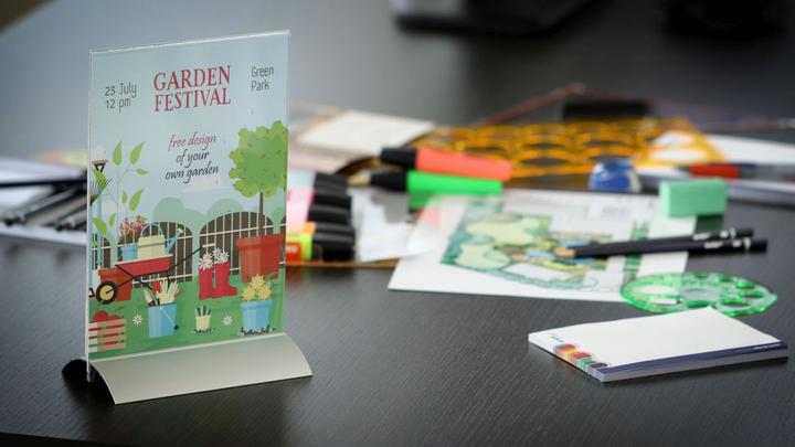 Produktbild Europel Tischaufsteller, DIN A5 hoch, Aluminiumsockel (A5)