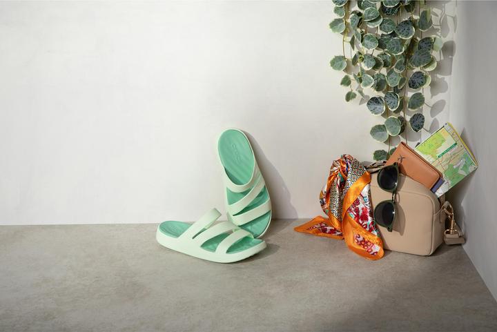 Actual product image Crocs W's Getaway Strappy (38, 39)