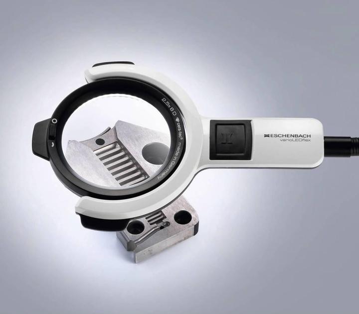 Actual product image Eschenbach LED magnifier lamp varioLED flex (6000 lm)