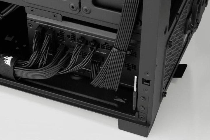 Productafbeelding Corsair SF-serie (2024), SF850, 850 watt, SFX, 80 PLUS Platinum, volledig modulaire voeding (850 W)