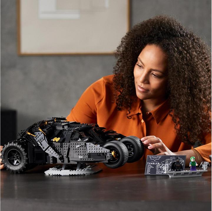 Actual product image LEGO Batmobile Tumbler (76240, LEGO DC, LEGO Rare Sets)