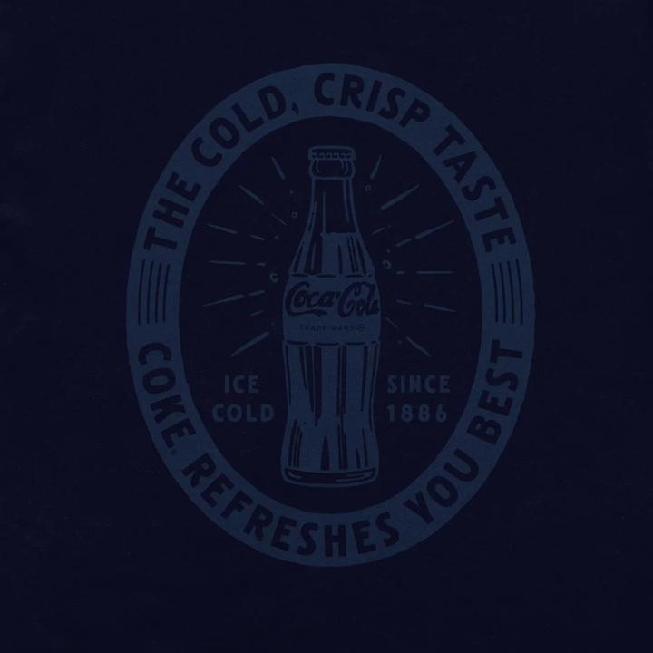 Actual product image Coca Cola Unisex Adult Oval T-Shirt (XXL)