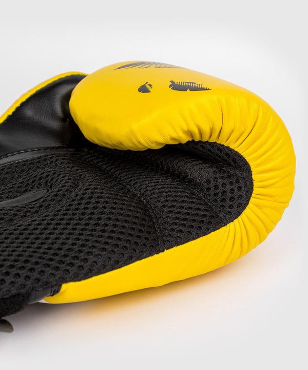 Produktbild Venum Angry Birds Boxing Gloves (6 OZ)
