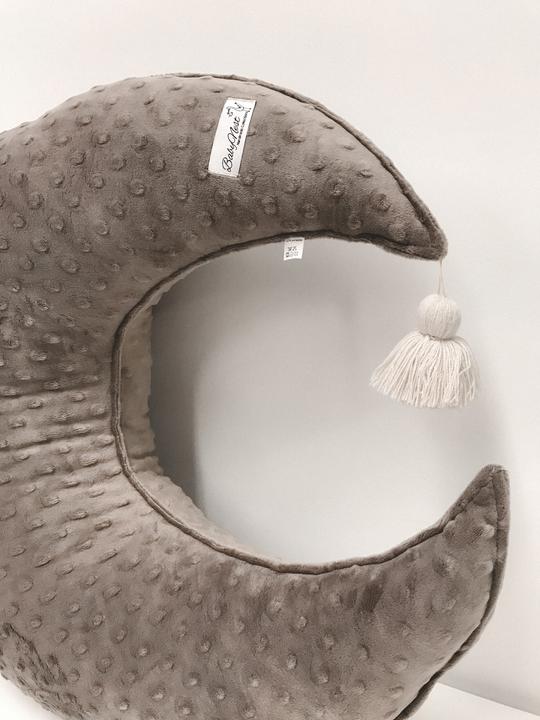 Actual product image Baby-Nest Nursing cushion Half Moon|Minky| Cappuccino (70 cm)