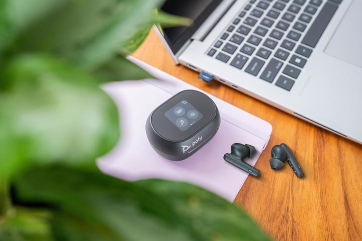 Actual product image Poly Voyager Free 60+ UC (ANC, 8 h, Wireless)