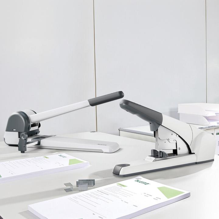 Productafbeelding Leitz Nietmachine voor zwaar gebruik (120 Bladen)