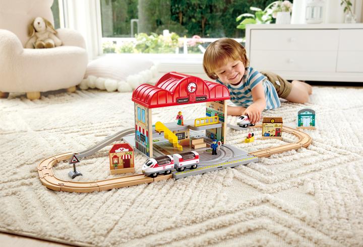 Produktbild Hape Portable Train Station Set