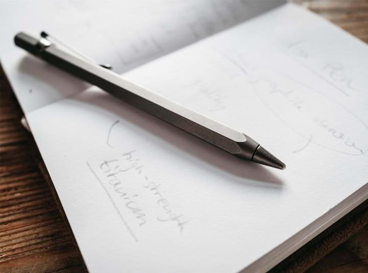 Actual product image Böker Redox Pen