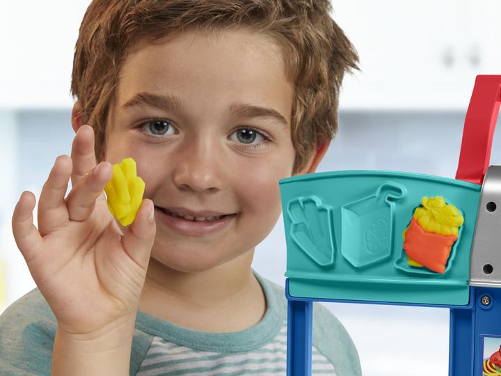 Actual product image Play-Doh Kitchen Creations Colourful Restaurant Kitchen Play Set
