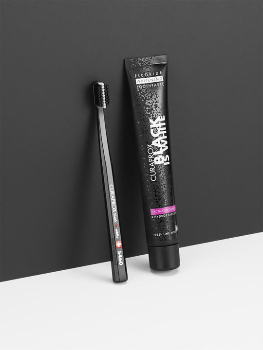Image du produit Curaprox Le noir est blanc (90 ml)