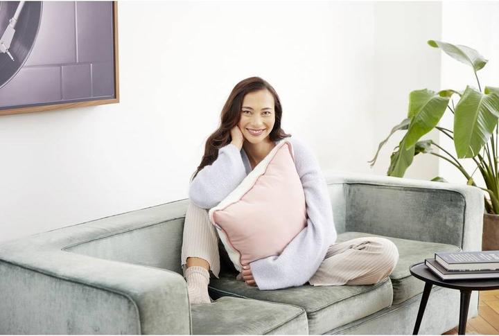 Actual product image Medisana HC 100 Interior Cushion Line rose (40 x 40 x 18 cm)