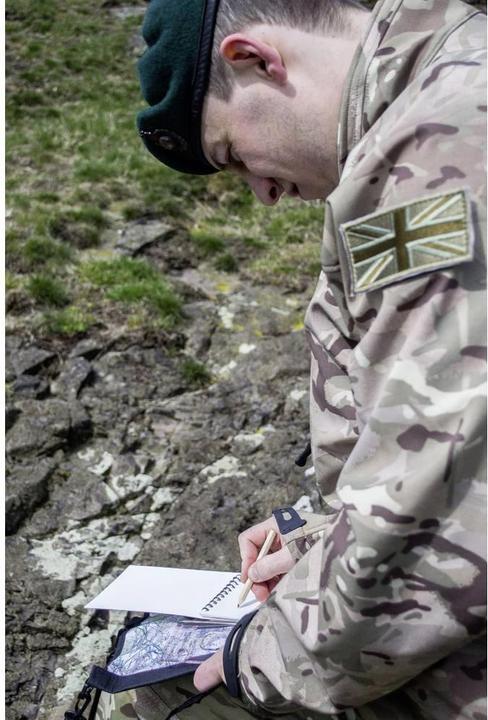 Produktbild Highlander Kompass Pfadfinder Military