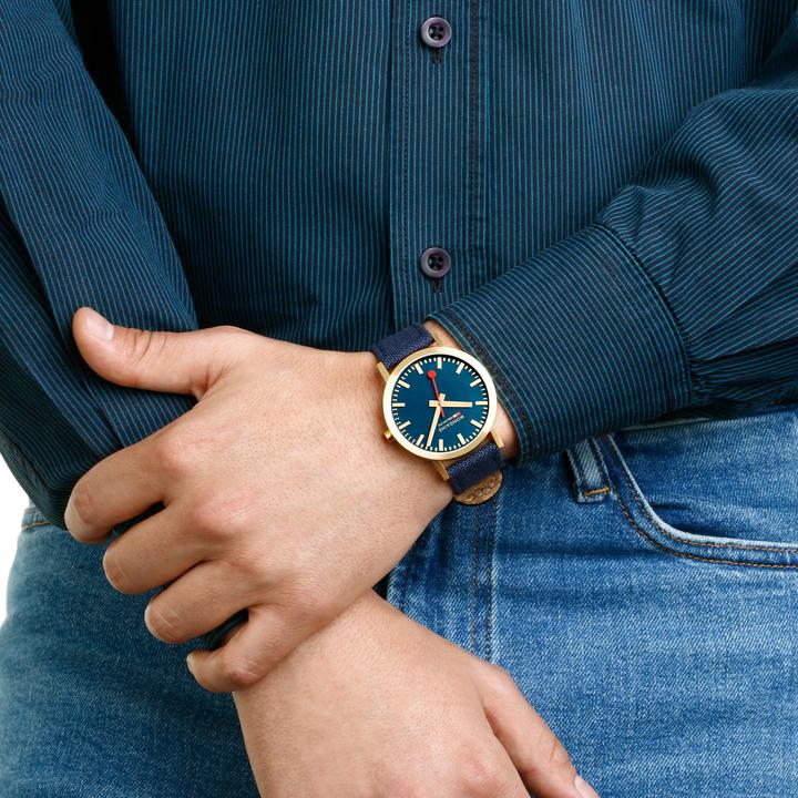 Immagine prodotto Mondaine Classico - Ispirato alla natura - IP Oro (Orologio da polso analogico, 40 mm)