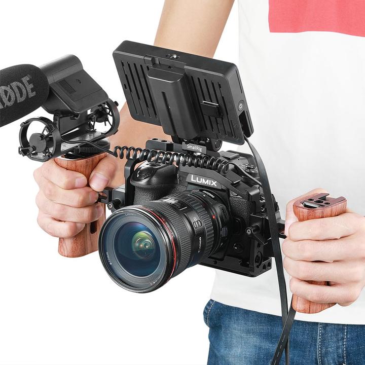 Actual product image SmallRig Wooden Univ Side Handle (Grip)