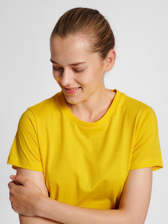 Actual product image hummel Hmlred Basic T-Shirt S/S Woman (XXL)