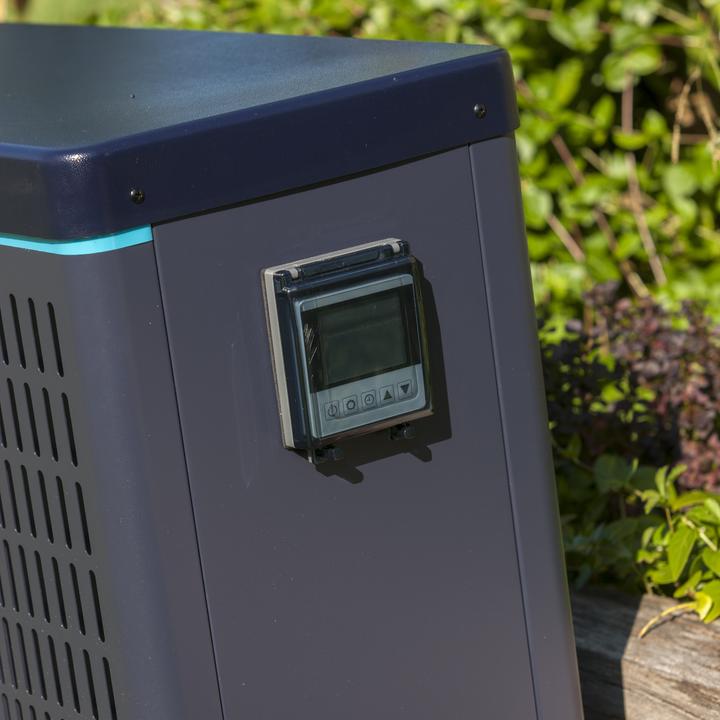 Actual product image Aqua Speed Inverter 12, Wi-Fi
