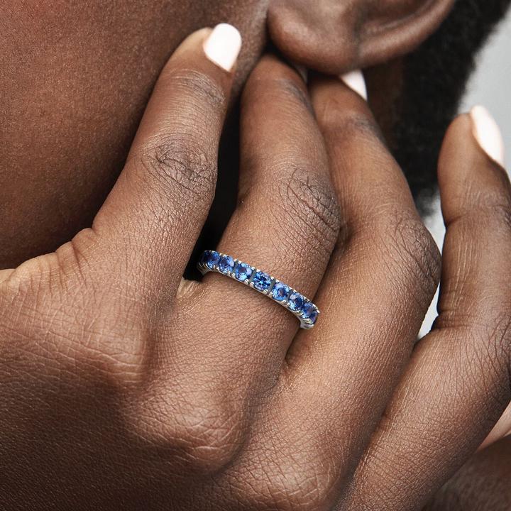 Produktbild Pandora Ring Funkelnde Ewiglkeit (52, 925 Silber)