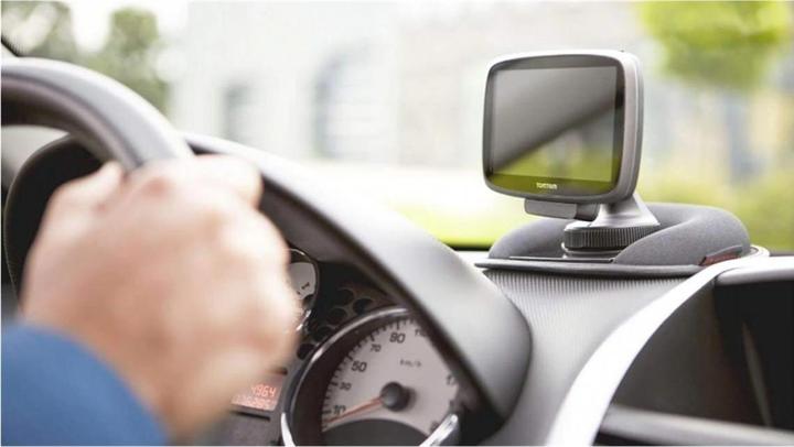 Image du produit TomTom Plaque d'adaptation pour montage sur tableau de bord