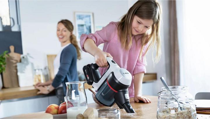 Produktbild Bosch Hausgeräte BCS711XXL Unlimited 7