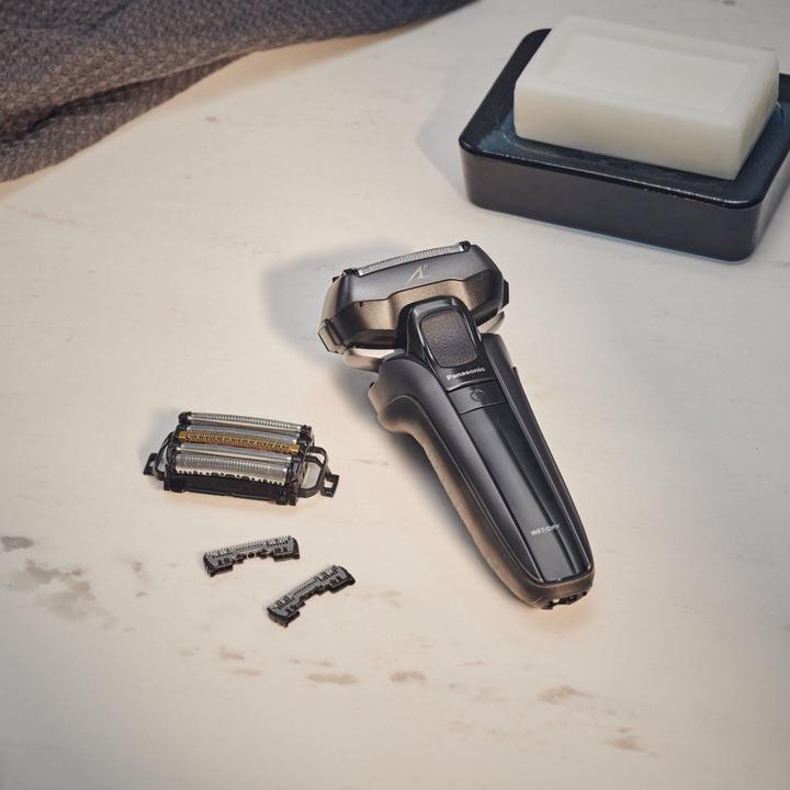 Actual product image Panasonic ES-LV9U knife (1 x)