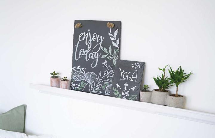 Image du produit Kreul Marqueurs craie Chalky, Medium, lot de 4 Décorations de fenêtre (Cozy Red, Rosemary Green, Blanche Neige, bleu nordique, 4 mm, 4 x)
