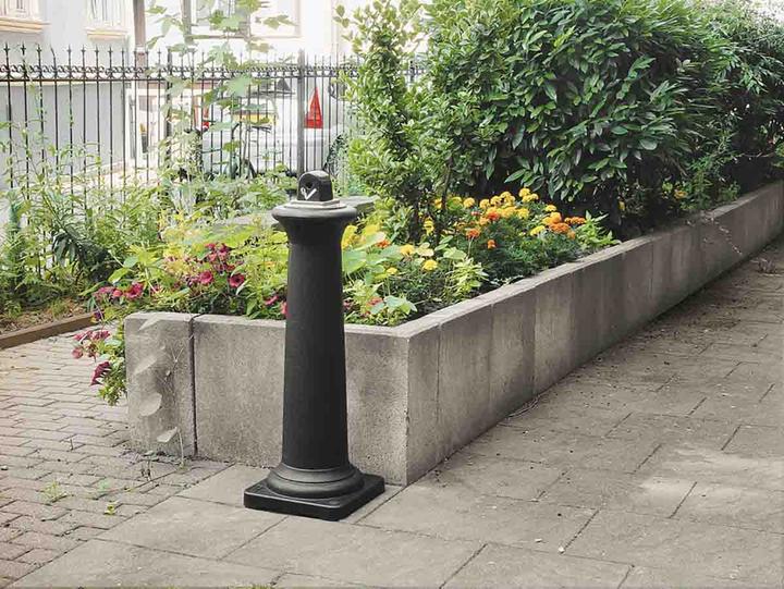 Immagine prodotto Rubbermaid Groundskeeper Tuscan