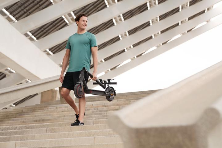 Actual product image Xiaomi Pro 2 (20 km/h, 45 km, 300 W)