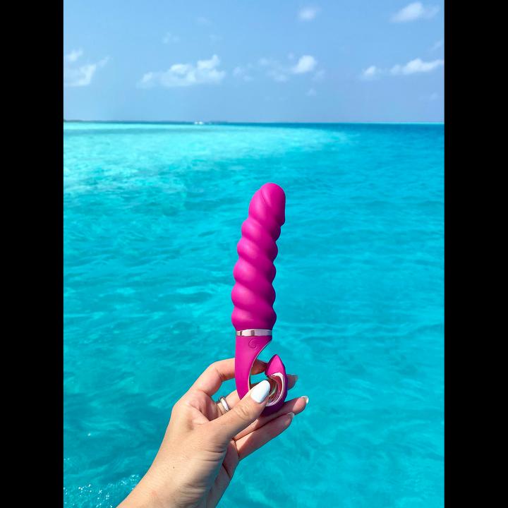Actual product image Gvibe GJack Mini Fuchsia