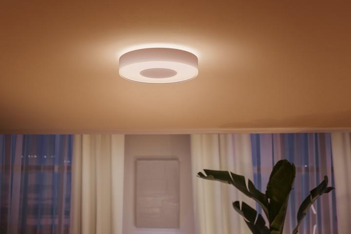 Produktbild Philips Hue White & Color Ambiance Infuse (2400 lm)