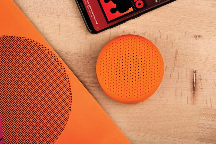 Actual product image veho The M3 - Orange (12 h)