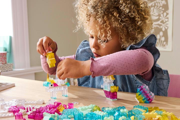 Produktbild LEGO Zauberbox mit durchsichtigen Steinen (11040, LEGO Classic)