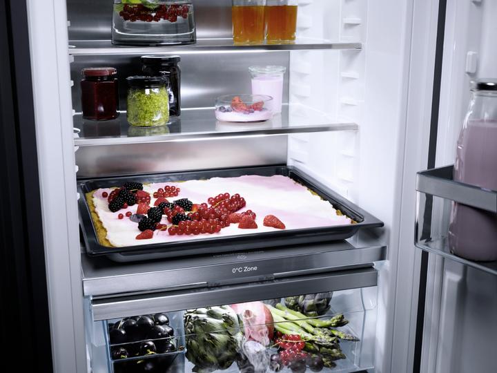 Actual product image Miele K 7732 E (309 l)
