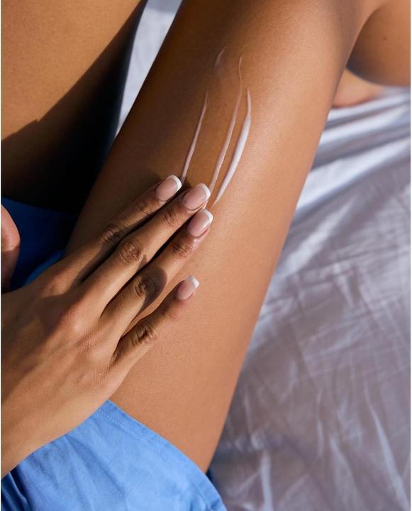 Immagine prodotto NIVEA Q10 Straffend + Verjüngend Body Creme (Crema corpo, 400 ml)