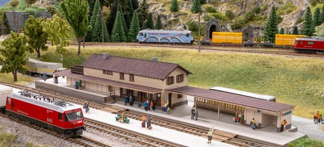 Produktbild Noch RhB Bahnhof Bergün Spur N